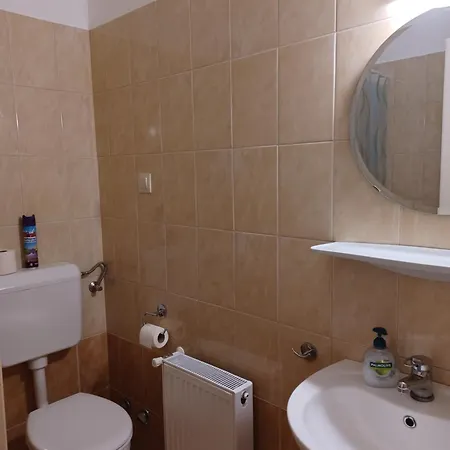 Andrea Apartmanhaz Daire *