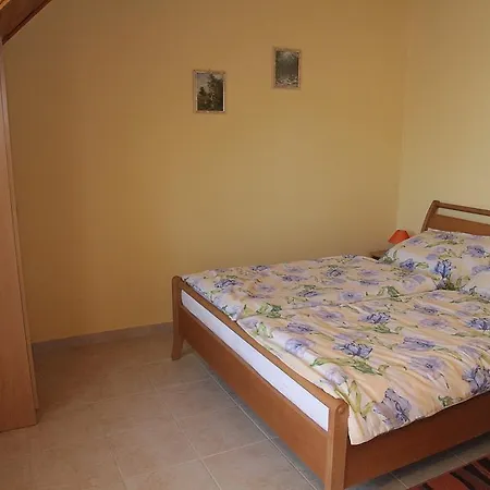 Andrea Apartmanhaz