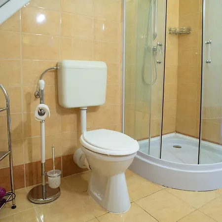 Andrea Apartmanhaz *