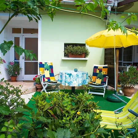 Andrea Apartmanhaz Daire Balatongyörök