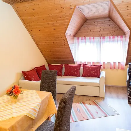 Andrea Apartmanhaz Balatongyörök