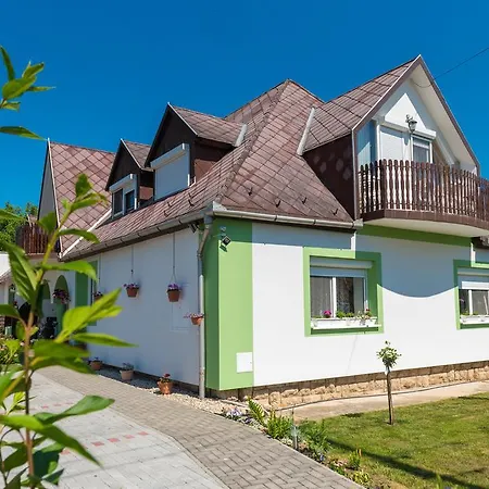 Andrea Apartmanhaz