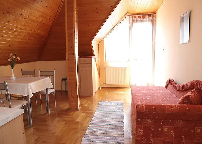 Andrea Apartmanhaz Balatongyorok